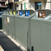 Sanremo: protesta in via Pietro Agosti e via Galileo Galilei: le nuove ecoisole riducono i parcheggi e cresce il malcontento