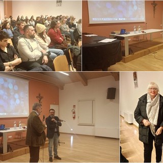 Giorno della Memoria, Ventimiglia ripropone "Non tutti gli angeli hanno le ali": un successo lo spettacolo delle 'Biancheri' (Foto) Giorno della Memoria, Ventimiglia ripropone "Non tutti gli angeli hanno le ali": un successo lo spettacolo delle 'Biancheri' (Foto)