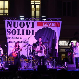 Domani a Diano Marina lo spettacolo con i grandi successi di Lucio Battisti Domani a Diano Marina lo spettacolo con i grandi successi di Lucio Battisti