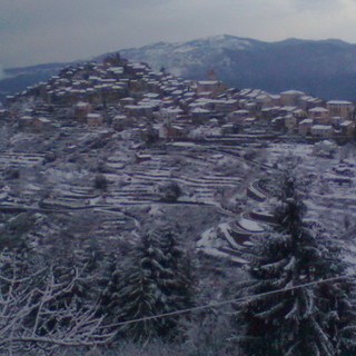 Bajardo: forte nevicata nel corso del pomeriggio, ecco la foto di Franco Taggiasco