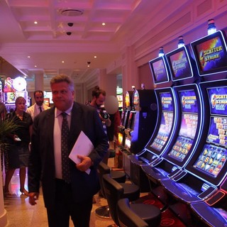 Grande successo per il Capodanno dai mille colori al Casino di Sanremo: confermate le anticipazioni sugli incassi Grande successo per il Capodanno dai mille colori al Casino di Sanremo: confermate le anticipazioni sugli incassi