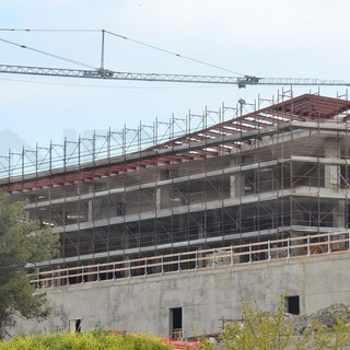 Sanremo: futuro di 'The Mall' in Valle Armea, il presidente Toti prende in mano la Legge sui centri commerciali