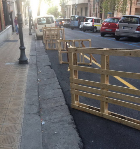 Sanremo: occupazione del carico e scarico con i 'pallet' in via Ruffini, commercianti di corso Garibaldi arrabbiati Sanremo: occupazione del carico e scarico con i 'pallet' in via Ruffini, commercianti di corso Garibaldi arrabbiati