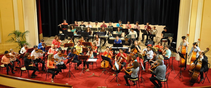 Sanremo: domenica prossima al Casinò il 'Concerto di Primavera' con la giovane orchestra 'Note libere'
