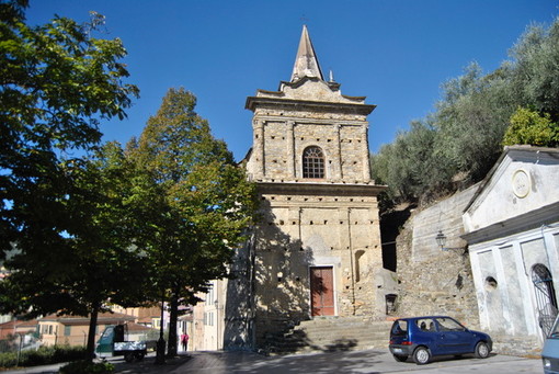 Domenica prossima in Valle Impero seconda Passeggiata tra i borghi di Pontedassio attraverso le mulattiere riaperte nel 2018 Domenica prossima in Valle Impero seconda Passeggiata tra i borghi di Pontedassio attraverso le mulattiere riaperte nel 2018