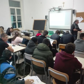 L'Olio DOP Riviera Ligure all'Istituto Alberghiero di Arma di Taggia, ad aprile un concorso per Oliveti Aperti