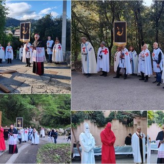 Processione del Venerdì Santo a Saint Laurent du Var, prima uscita all'estero per l’Ordine Templare Hugues de Payns di Dolceacqua (Foto e video)
