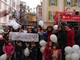 ‘Ovunque lo desideri’, anche a Sanremo. Mamme davanti all'Ariston per dire ‘sì’ all’allattamento in pubblico (foto e video)