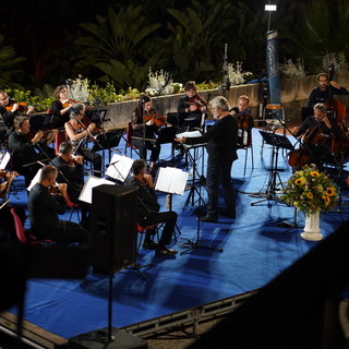 Sanremo: concerto della Sinfonica ieri a Villa Ormond, nuovo sold out per ‘… ma i Beatles conoscevano Telemann?’