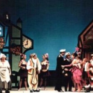 San Lorenzo al Mare: domenica lo spettacolo di operetta 'Bistrot Les Folies'