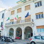 Ospedaletti, stretta contro i proprietari di cani maleducati: nuova ordinanza su guinzaglio e deiezioni per tutelare decoro e igiene Ospedaletti, stretta contro i proprietari di cani maleducati: nuova ordinanza su guinzaglio e deiezioni per tutelare decoro e igiene