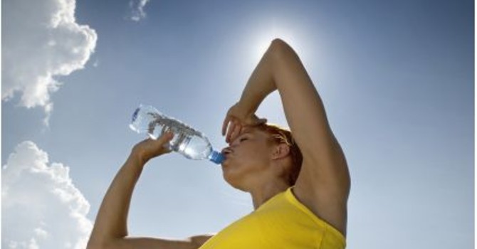 Caldo record nell’Imperiese, oggi e domani i giorni più torridi: notti tropicali, mare bollente e afa senza tregua