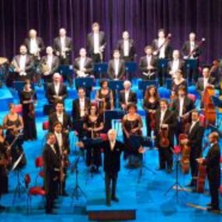 Domani la Sinfonica di Sanremo si esibisce in ‘Omaggio a Mozart’ diretta la Luca Marzolla