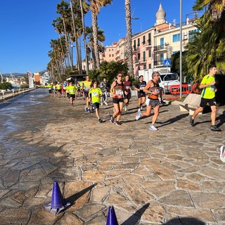 Imperia, 500 partecipanti alla dodicesima edizione di Olioliva Run (Foto e video)