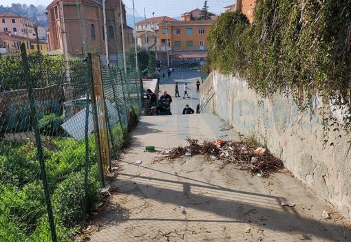 Imperia: operazione interforze al campo dei Giuseppini, contro lo spaccio di droga anche le telecamere in campo (Foto)