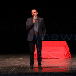 Bordighera: lo spettacolo ‘Ossor Otteccupac' ha chiuso ieri sera la stagione teatrale al Palazzo del Parco (foto) Bordighera: lo spettacolo ‘Ossor Otteccupac' ha chiuso ieri sera la stagione teatrale al Palazzo del Parco (foto)