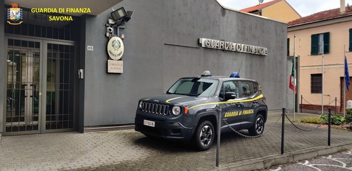 Truffe per oltre 1,3 milioni di euro a istituti di credito del ponente ligure: sette denunce della Guardia di Finanza Truffe per oltre 1,3 milioni di euro a istituti di credito del ponente ligure: sette denunce della Guardia di Finanza