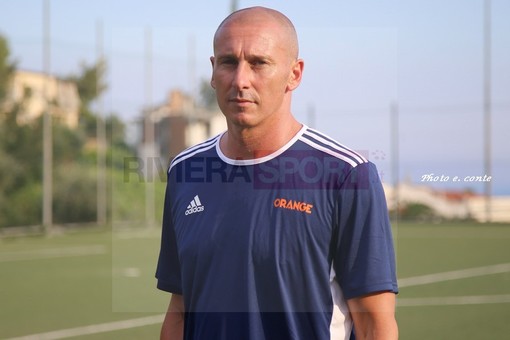 Alan Carlet, allenatore dell'Ospedaletti capolista in Promozione: è lui il miglior tecnico della settimana