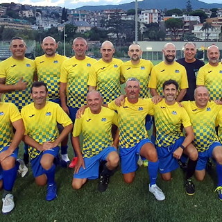 Calcio amatoriale: gli 'Old Stars' sanremo battono in finale gli 'Amici di Angelo' e si laureano campioni provinciali