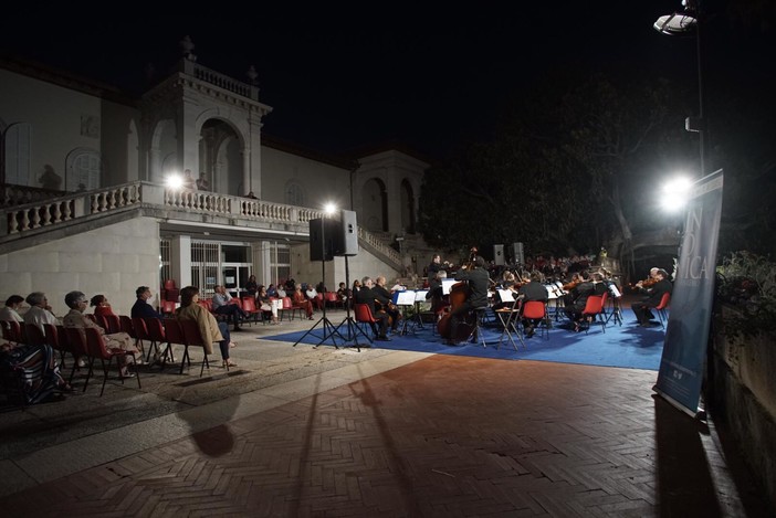 Sanremo: giovedì a Villa Ormond il concerto dell'Orchestra Sinfonica “Le quattro intramontabili stagioni”