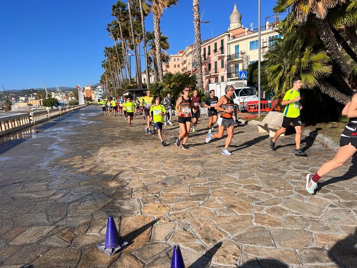 Imperia, 500 partecipanti alla dodicesima edizione di Olioliva Run (Foto e video) Imperia, 500 partecipanti alla dodicesima edizione di Olioliva Run (Foto e video)