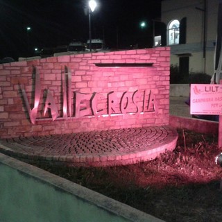 Vallecrosia: anche l'Amministrazione della cittadina rivierasca sostiene la Lilt e l'ottobre rosa (Foto)