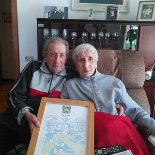 Imperia: 'Nozze di ferro', 70 anni insieme per Onofrio e Marialuisa. Tanti auguri da Sanremo News Imperia: 'Nozze di ferro', 70 anni insieme per Onofrio e Marialuisa. Tanti auguri da Sanremo News