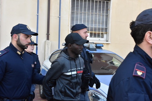Operazione Pantografo, il Silp: "Un plauso ai colleghi di Ventimiglia" Operazione Pantografo, il Silp: "Un plauso ai colleghi di Ventimiglia"