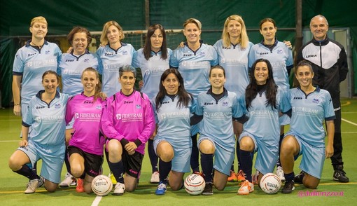 Calcio femminile: prosegue nel più sano e leale agonismo l'avventura delle 'Old Stars Rosa' (Foto)