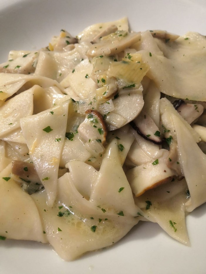 Il nuovo menù dell'Osteria del Tempo Stretto ad Albenga si veste d'autunno con i sapori del bosco Il nuovo menù dell'Osteria del Tempo Stretto ad Albenga si veste d'autunno con i sapori del bosco