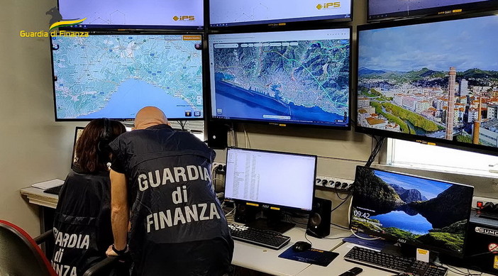 Spaccio di droga nel dianese: l'associazione di stampo mafioso nelle minacce ai morosi e ai 'concorrenti' Spaccio di droga nel dianese: l'associazione di stampo mafioso nelle minacce ai morosi e ai 'concorrenti'