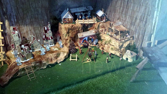 Sanremo: da giovedì a Coldirodi l'esposizione dei presepi artigianali e delle immagini natalizie in paese Sanremo: da giovedì a Coldirodi l'esposizione dei presepi artigianali e delle immagini natalizie in paese