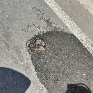 Sanremo, perdita d’acqua da giorni in strada Borgo Tinasso: cresce la preoccupazione dei residenti del Borgo Sanremo, perdita d’acqua da giorni in strada Borgo Tinasso: cresce la preoccupazione dei residenti del Borgo