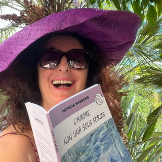 Arma di Taggia, oggi torna "Letture sotto l’ombrellone": Patrizia Massano protagonista sulla spiaggia del Manola
