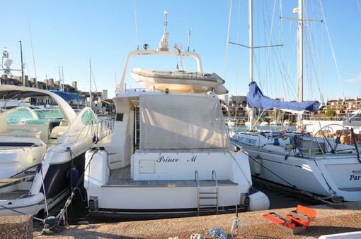 La Guardia Costiera di Sanremo collabora all'arresto di una latitante francese che simula un naufragio La Guardia Costiera di Sanremo collabora all'arresto di una latitante francese che simula un naufragio