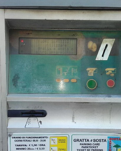 Un vecchio parcometro di Sanremo Un vecchio parcometro di Sanremo