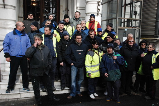 Sanremo: monta ancora la protesta dei dipendenti Aimeri, non arriva più la benzina? Sciopero durante il Festival