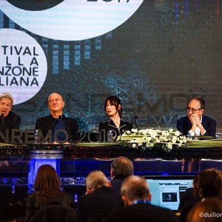 #Sanremo2019: "Nessuno screzio con Claudio", il Festival in salita di Baglioni punta all'armonia #Sanremo2019: "Nessuno screzio con Claudio", il Festival in salita di Baglioni punta all'armonia