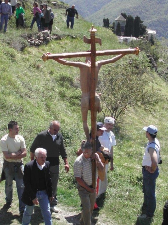 Triora: domenica prossima torna il tradizionale appuntamento con la 'Processione al Monte'