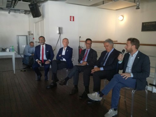 Il presidente del Consiglio regionale Piana all’Acquario di Genova all’incontro organizzato da ANSA sul tema ‘Raccontare l’eccellenza’
