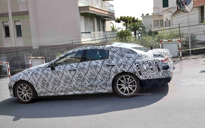 Sanremo: prototipi di nuove auto Mercedes in prova sulle strade della provincia, le immagini di Tonino Bonomo Sanremo: prototipi di nuove auto Mercedes in prova sulle strade della provincia, le immagini di Tonino Bonomo