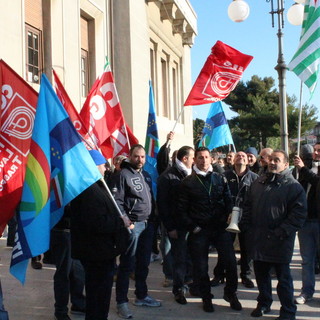 Imperia: i sindacati sull'appalto rifiuti: "I posti di lavoro esistenti dovranno essere garantiti" Imperia: i sindacati sull'appalto rifiuti: "I posti di lavoro esistenti dovranno essere garantiti"