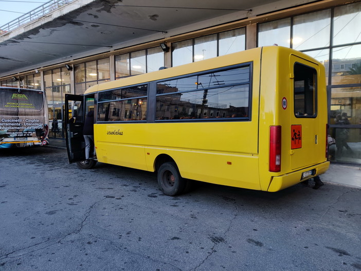 Sanremo: oggi la prima giornata di Scuolabus con la Riviera Trasporti, un solo problema ma servizio ok