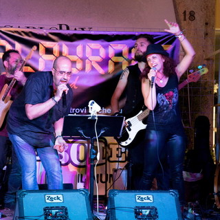 Ventimiglia: questa sera, musica live della Playrace Rock Band all’Oblò bar alla Marina S. Giuseppe Ventimiglia: questa sera, musica live della Playrace Rock Band all’Oblò bar alla Marina S. Giuseppe