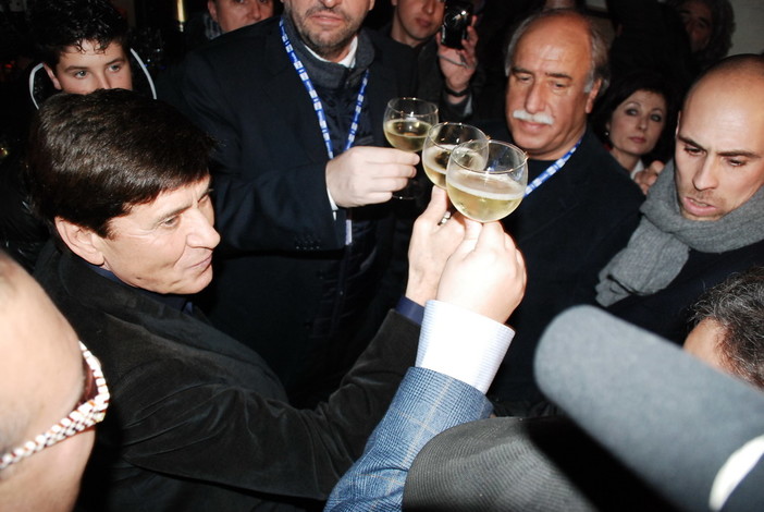 Sanremo: Gianni Morandi alla presentazione del video promozionale della ciclabile Sanremo: Gianni Morandi alla presentazione del video promozionale della ciclabile