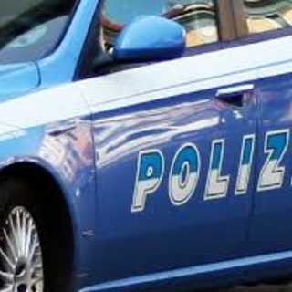 Ventimiglia, cane muore dopo essere stato lasciato incatenato sul terrazzo sotto il sole: la Polizia denuncia due persone Ventimiglia, cane muore dopo essere stato lasciato incatenato sul terrazzo sotto il sole: la Polizia denuncia due persone
