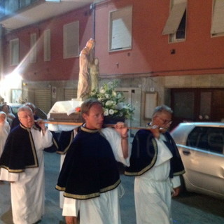 Diano Marina: grande partecipazione sabato scorso per la processione di Sant'Anna Diano Marina: grande partecipazione sabato scorso per la processione di Sant'Anna