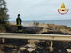 Sanremo: incendio di sterpaglie nella zona della ciclabile a Capo Verde, intervento dei Vigili del Fuoco