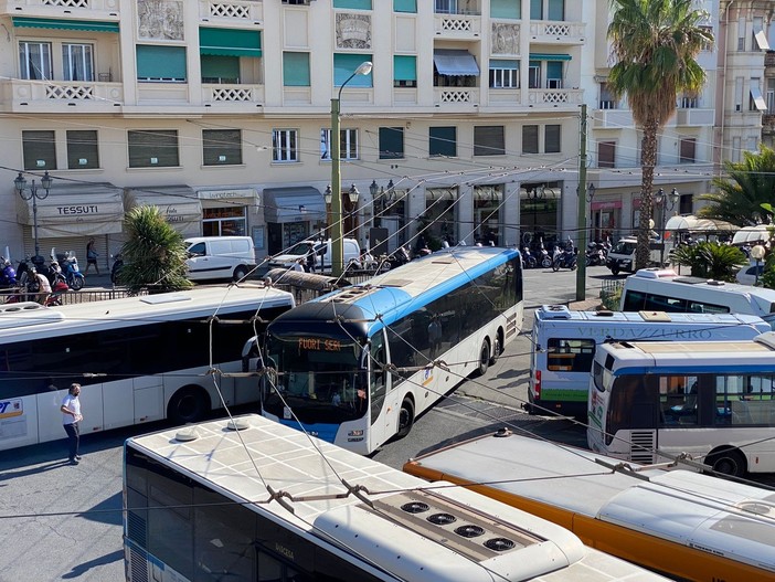 Riviera Trasporti, Cisl e Fit Cisl Imperia: “Azienda dimostra ancora una volta la sua inefficienza” Riviera Trasporti, Cisl e Fit Cisl Imperia: “Azienda dimostra ancora una volta la sua inefficienza”