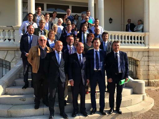 Una pista ciclabile da Mentone a Bordighera, oggi la presentazione del progetto che abbatte i confini nel nome del turismo “green” (Foto e Video) Una pista ciclabile da Mentone a Bordighera, oggi la presentazione del progetto che abbatte i confini nel nome del turismo “green” (Foto e Video)